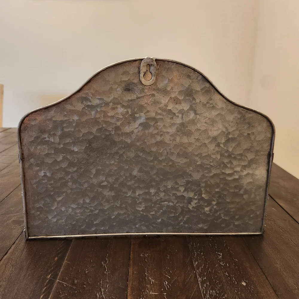 Rustic Farmhouse Wall Decor "Farm Fresh Milk" Metal Basket - Picture 3 of 5